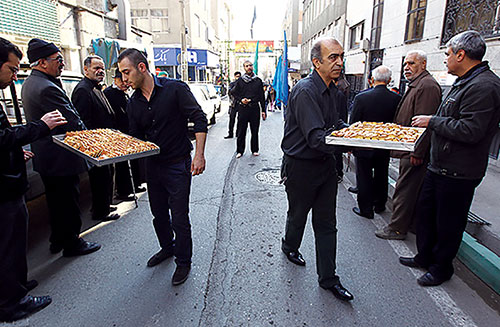 <em>Nazri </em>des Arméniens à Téhéran le jour d'Ashoura